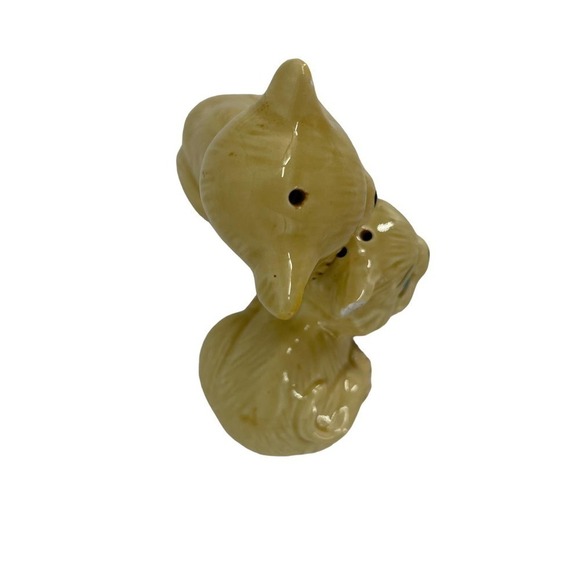 Vintage Salt & Pepper Shakers Cats Standing & Laying Ceramic Collectible - Picture 6 of 10